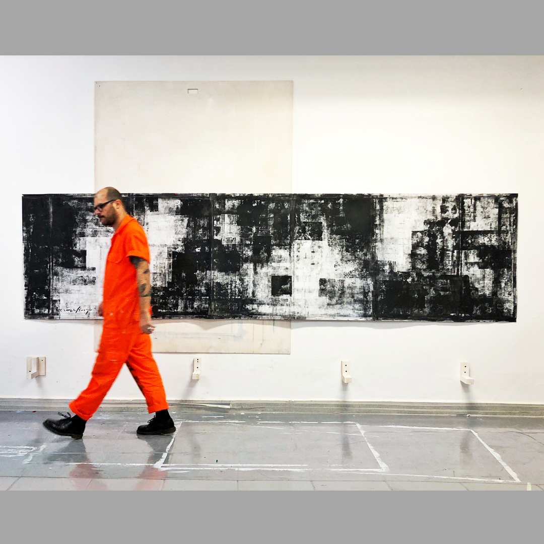 Novidades+ Bate-papo com Ricardo Bueno. Pequenos formatos.