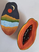 Dentro do mamão I // Fernanda Peralta