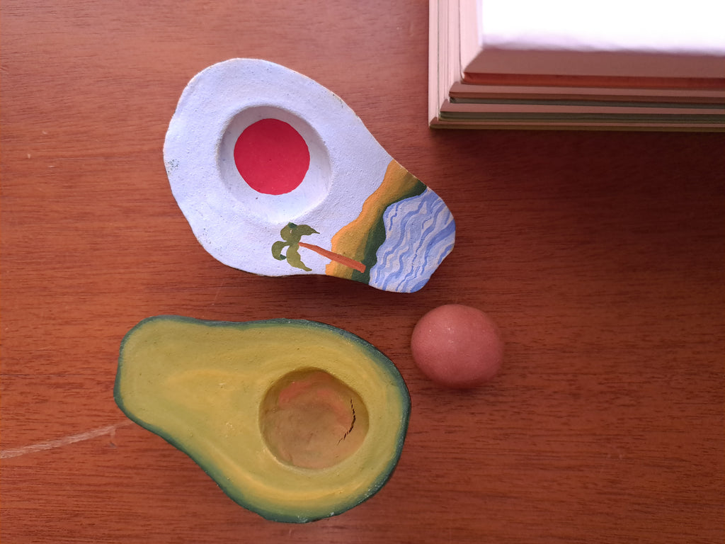 Dentro do abacate // Fernanda Peralta