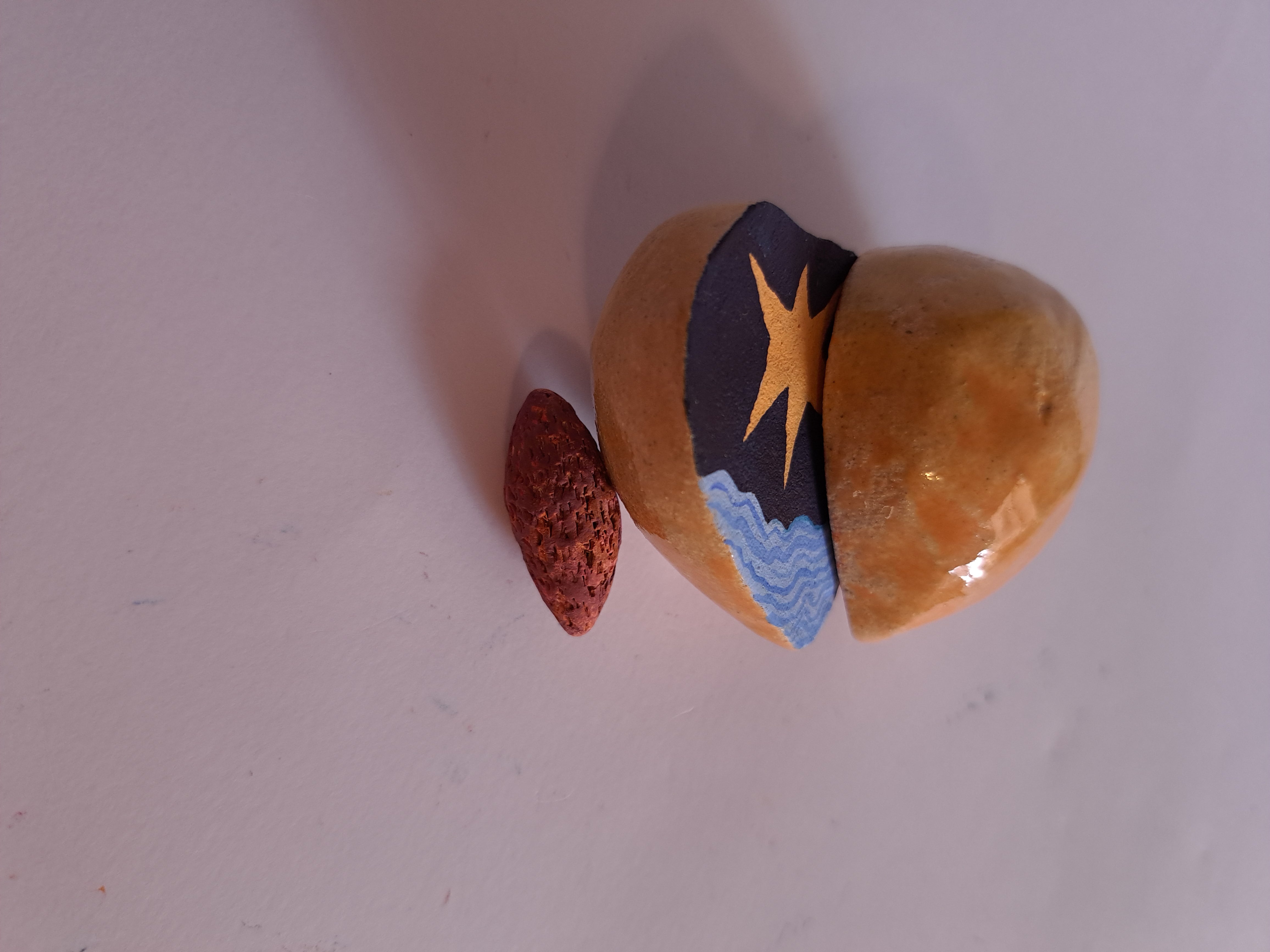 Dentro do pêssego // Fernanda Peralta